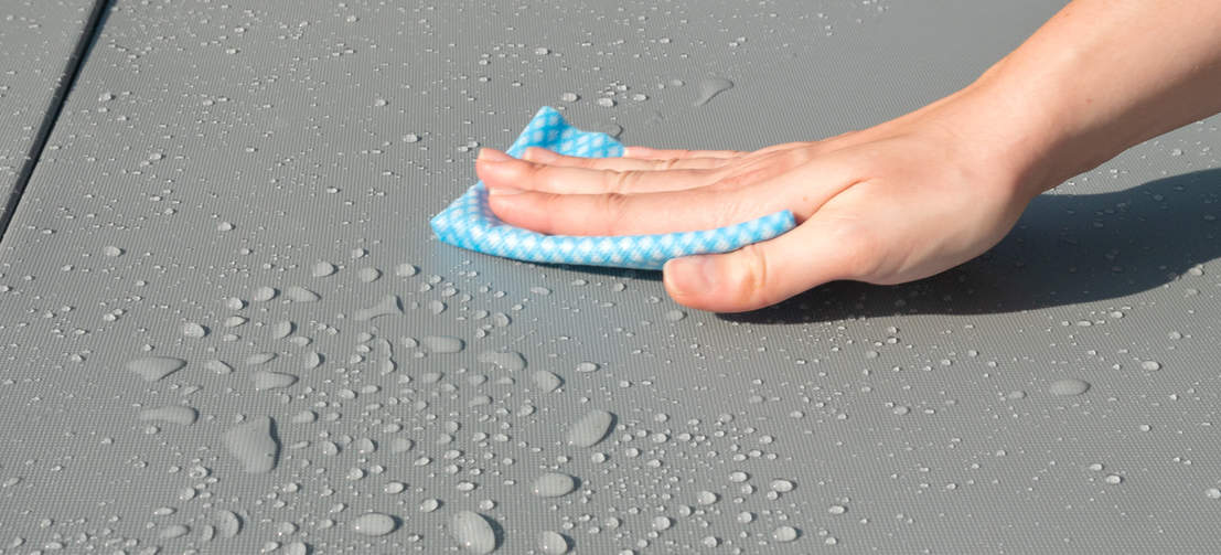 Zippi Plattformen sind wasserdicht und lassen sich im Handumdrehen sauber wischen. Sie haben eine strukturierte rutschfeste Oberfläche, die es Ihren Haustieren ermöglicht, sie das ganze Jahr über zu nutzen.
