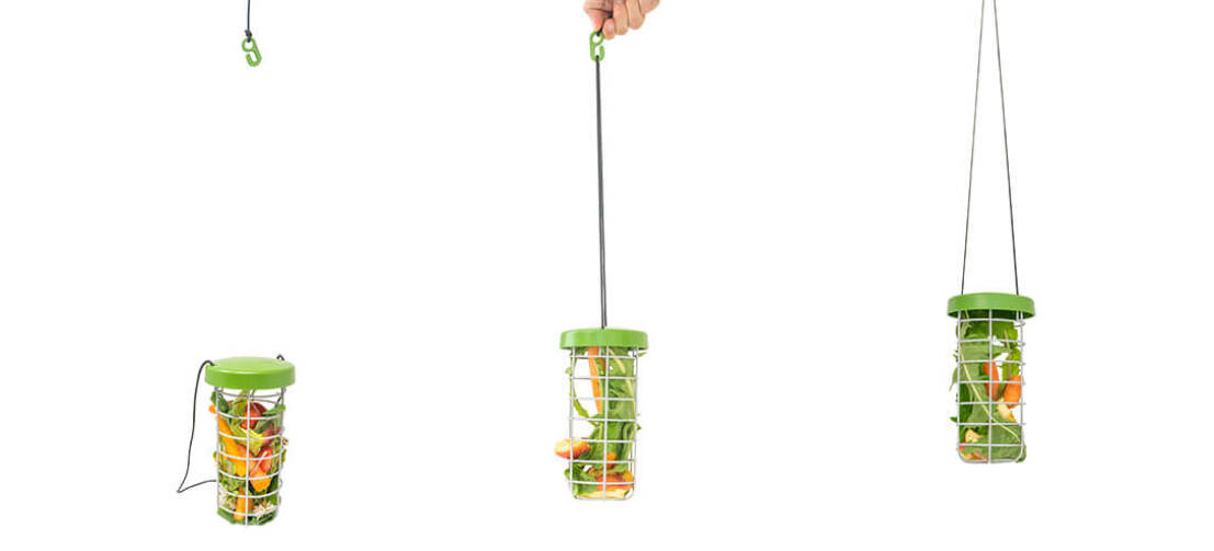 Dank der verstellbaren Nylonschnur und dem praktischen Kunststoffhaken kann der Caddi so gut wie überall aufgehängt werden. Auch das Nachfüllen, Reinigen oder Umhängen ist ein Kinderspiel!