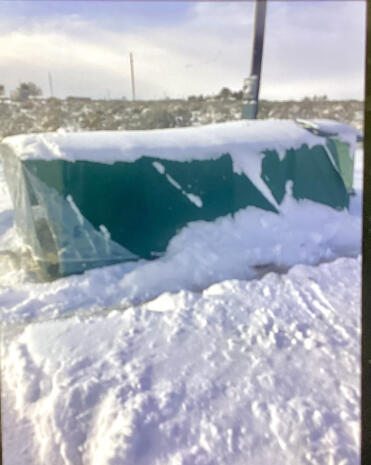 Hält die vögel im winter warm. ich habe den pro coop mit allem zubehör und meine vögel sind trocken und glücklich, sogar im winter in colorado
