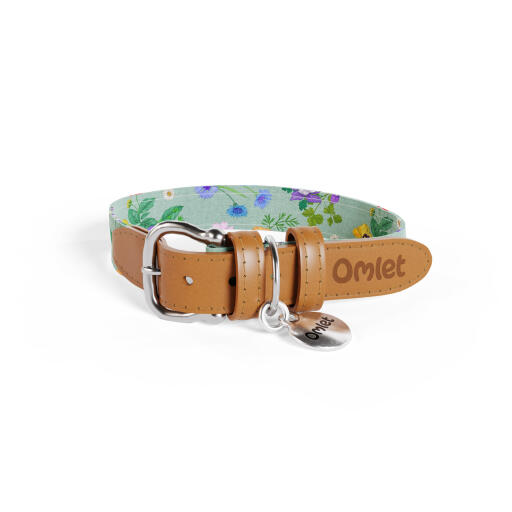 Kleines hundehalsband mit grünem und mehrfarbigem gardenien-salbei-blumenprint von Omlet.