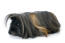 Eine nahaufnahme der schönen kleinen nase eines peruanischen meerschweinchens, die aus dem langen fell herausragt