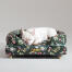 Eine französische bulldogge schläft im midnight meadow nackenrollen-hundebett Eine französische bulldogge schläft im midnight meadow nackenrollen-hundebett