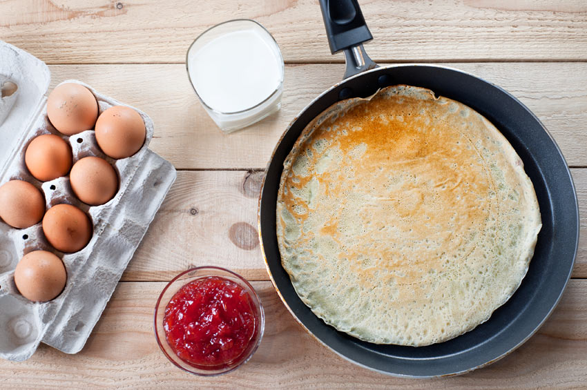 Ein köstlicher Pfannkuchen aus frischen Freilandeiern