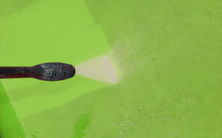 Einfach zu reinigen mit Wasserschlauch oder Hochdruckreiniger.